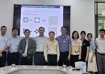 Buổi thuyết trình tại đại học Tôn Đức Thắng 